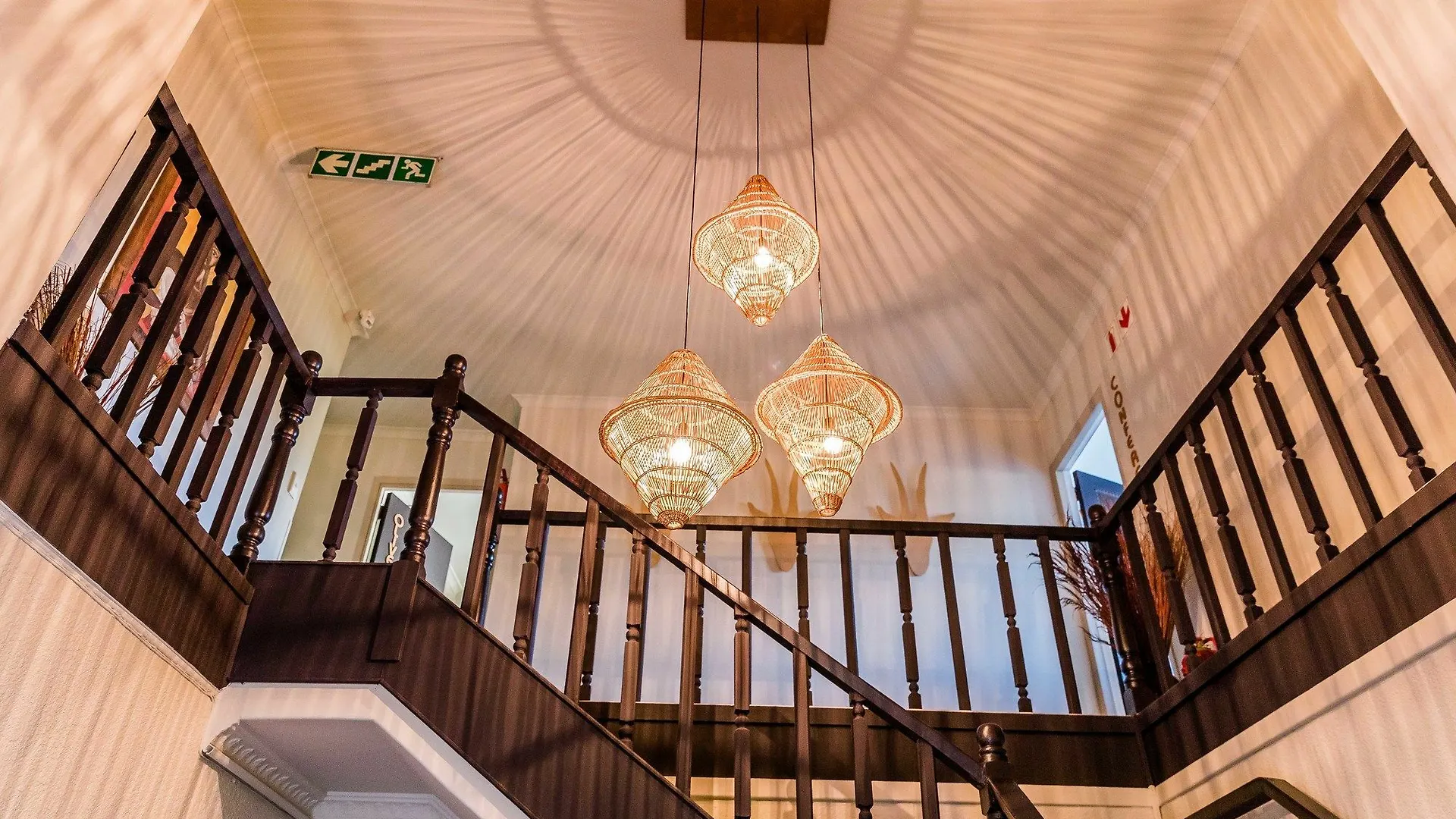 Le Petit Chateau Guest House Durbanville