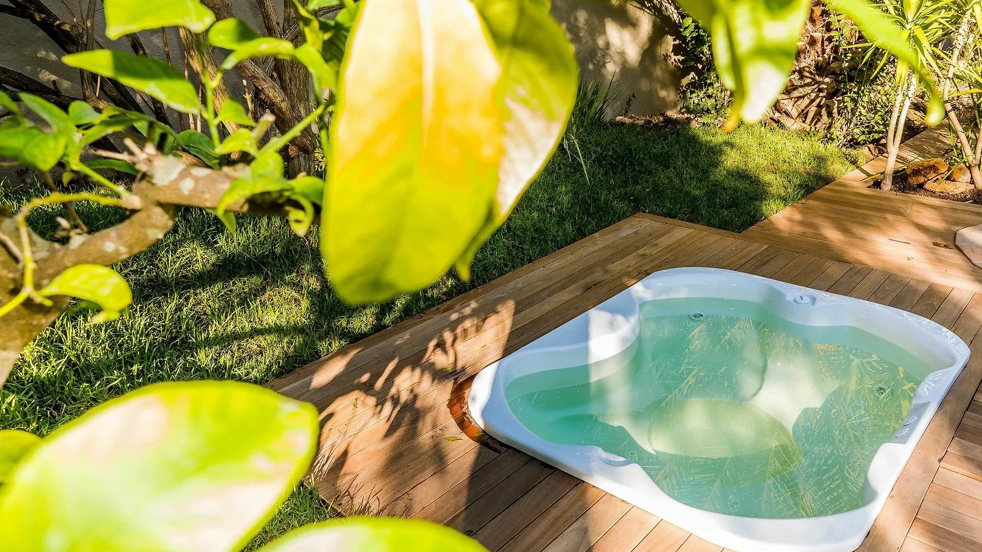 Le Petit Chateau Guest House
