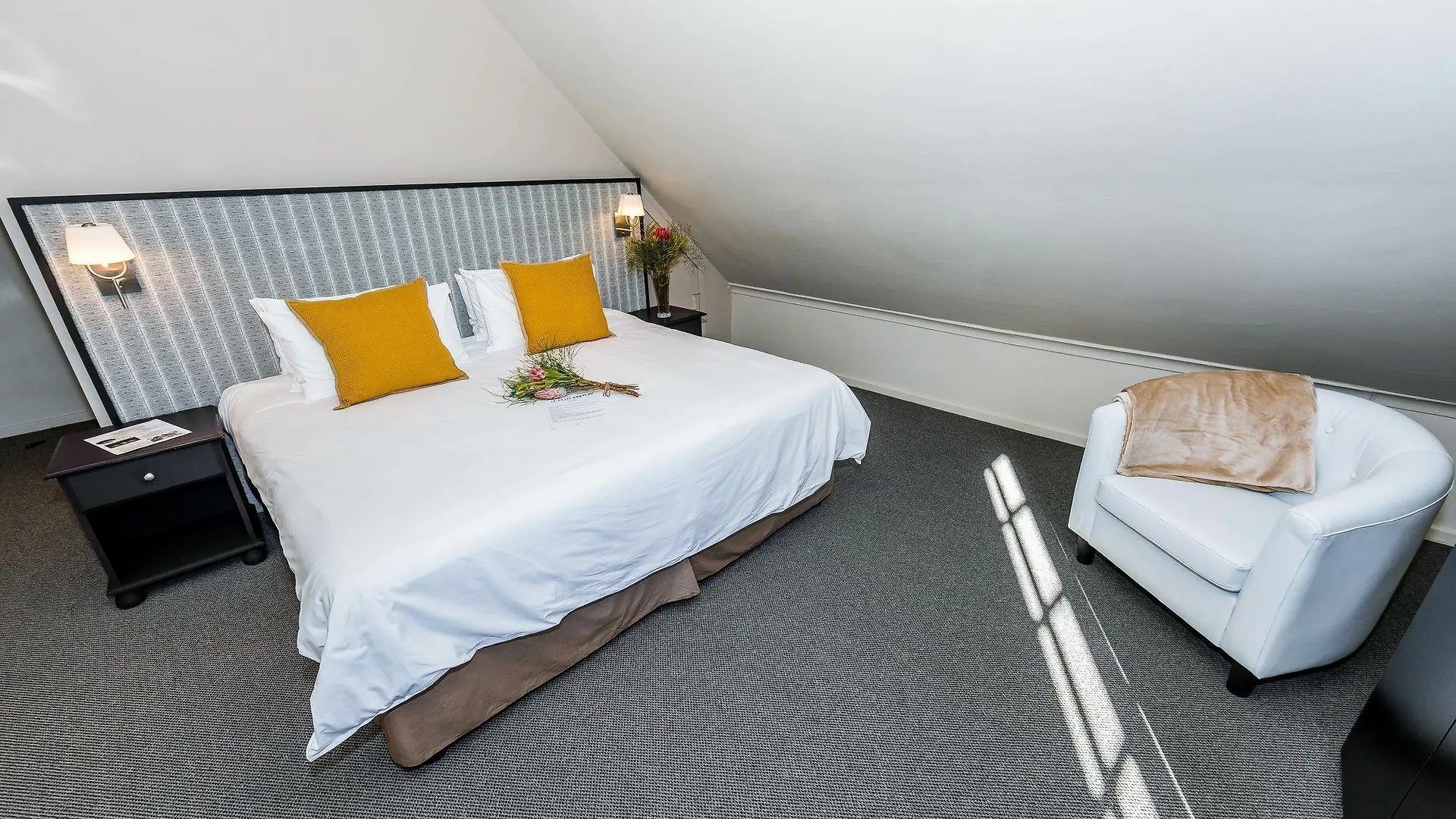 Le Petit Chateau Guest House  Durbanville