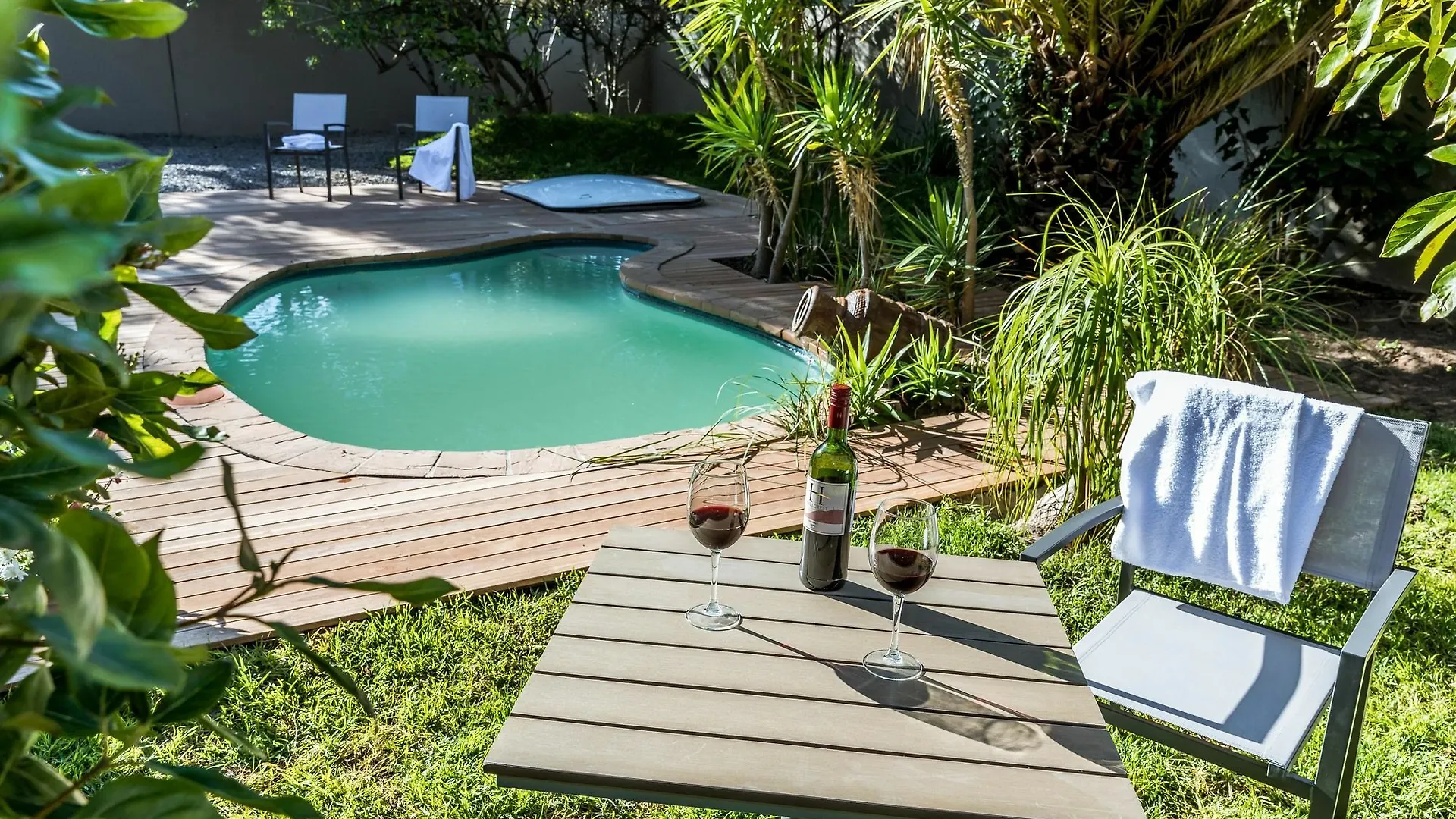 Le Petit Chateau Guest House Durbanville
