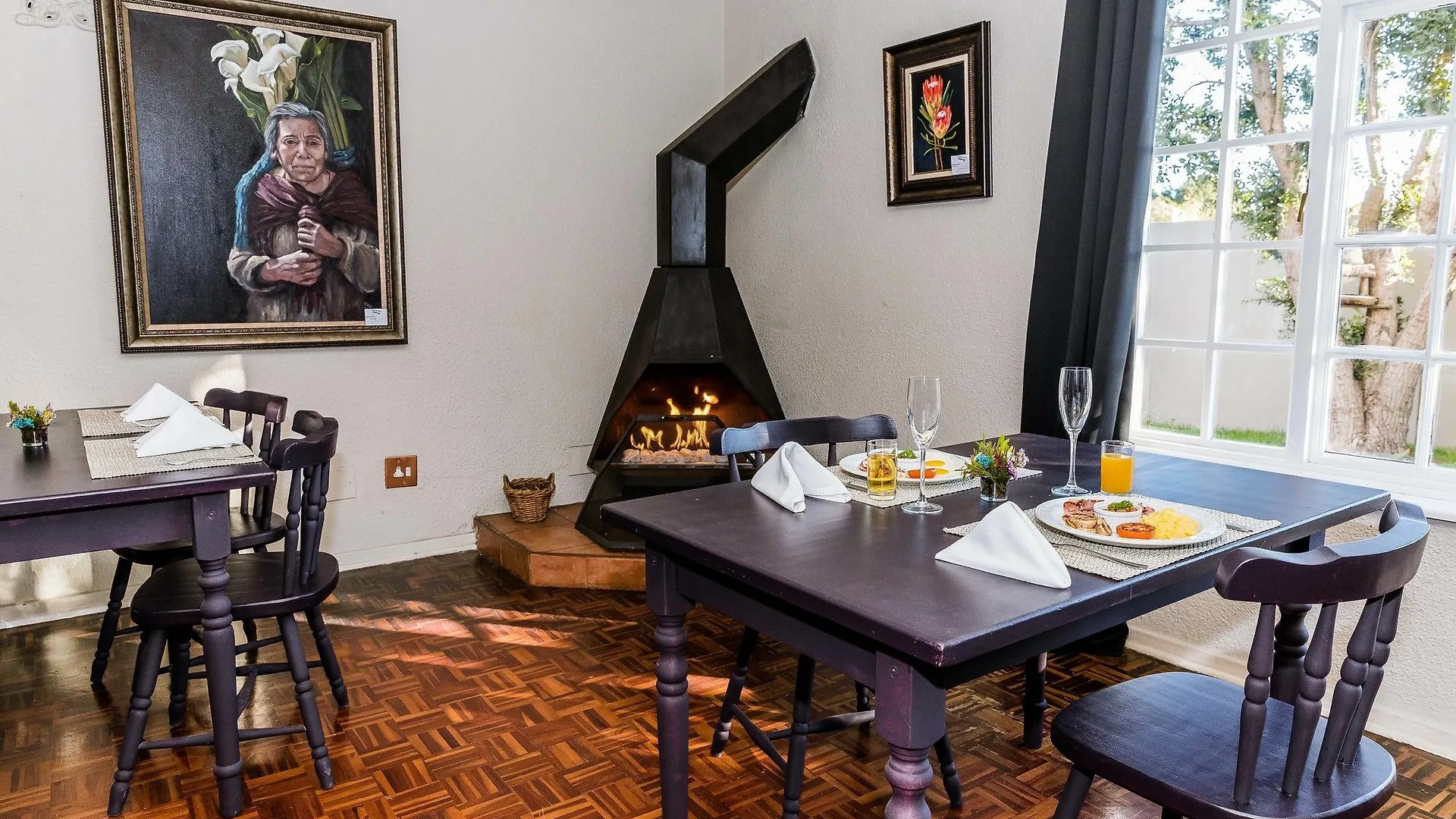 Le Petit Chateau Guest House